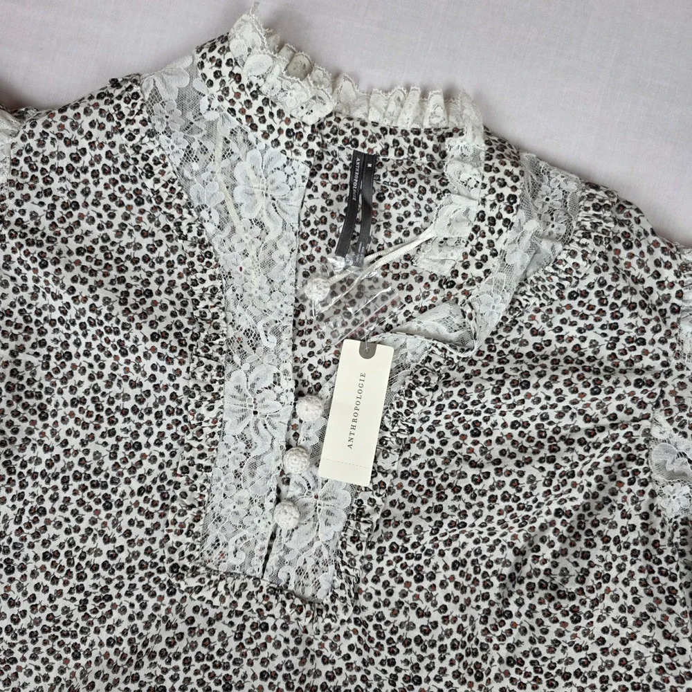 Anthropologie Lace-Trim Cape Sleeve Blouse Womens Size M Sand Floral Cotton Top